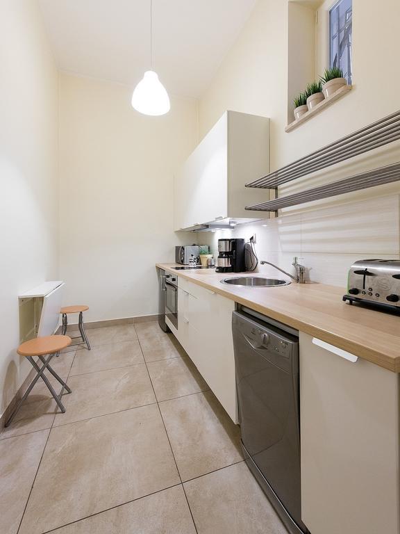 5 Bedroom Family Apartment 克拉科夫 客房 照片